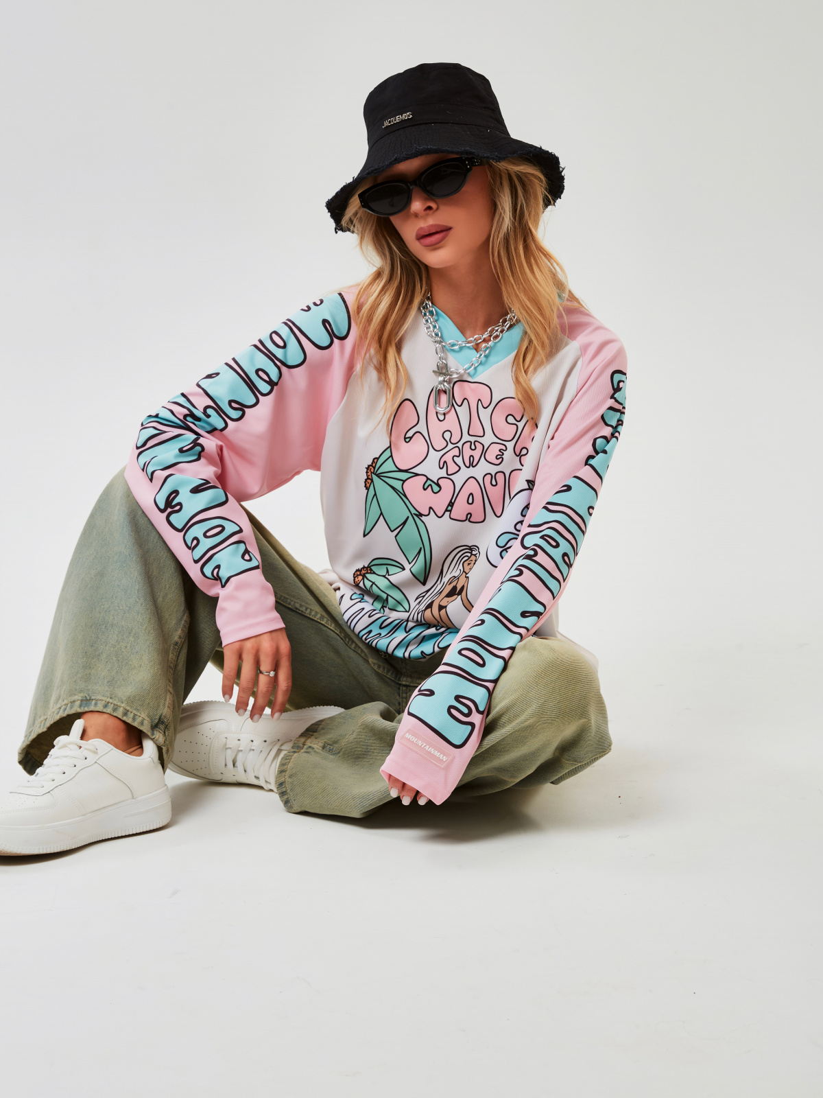 4A48F046-9A6B-483A-8658-32A4F8A31A7B